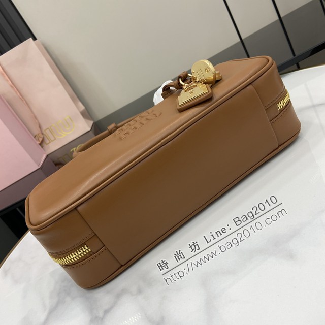MIU MIU專櫃繆繆最新款Beau手袋原廠皮手提肩背包 jh2750型號：5BB173
